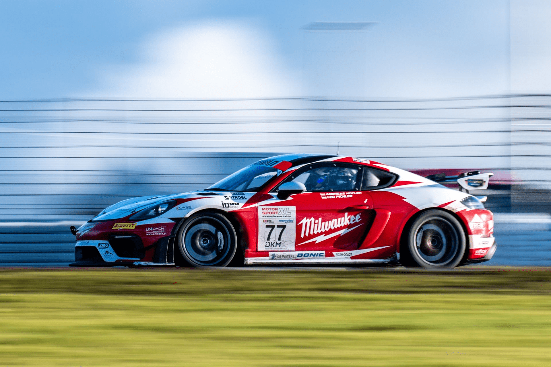 Porsche drives at Razoon – More than Racing | GT4 European Series
