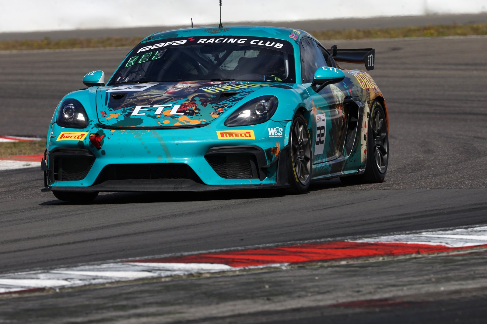 Still in time: W&S Porsche leads the way in opening Nürburgring practice