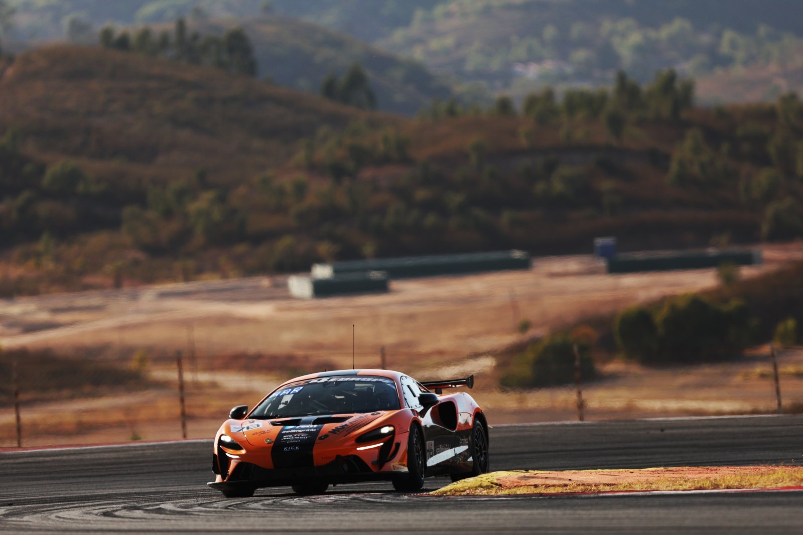 Elite bags a bonus as W&S springs a surprise in Portim&atilde;o Qualifying