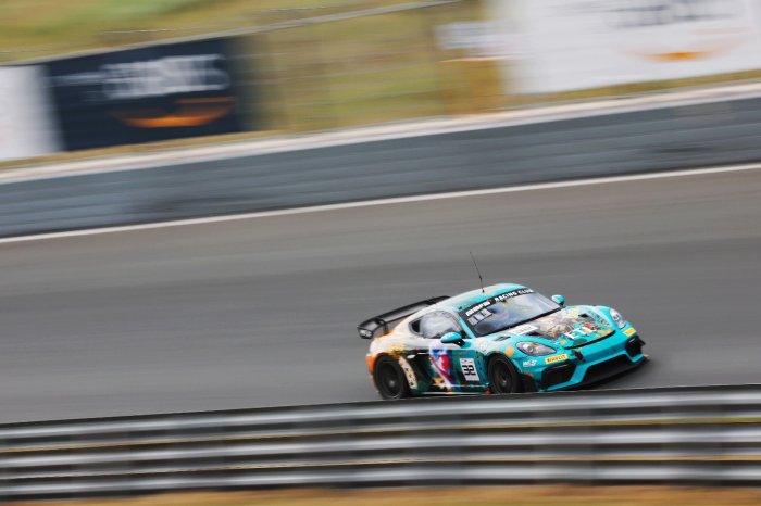 Still quick: W&S Porsche leads the way in opening Zandvoort practice
