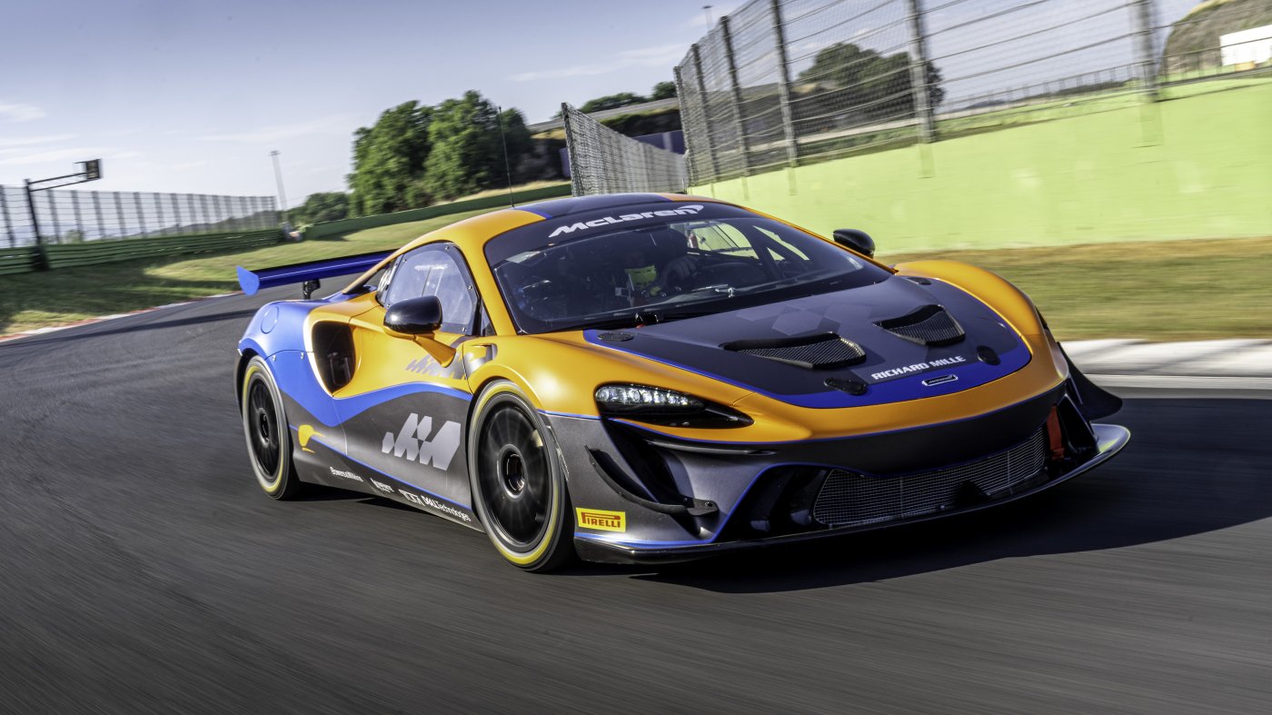 McLaren Artura GT4