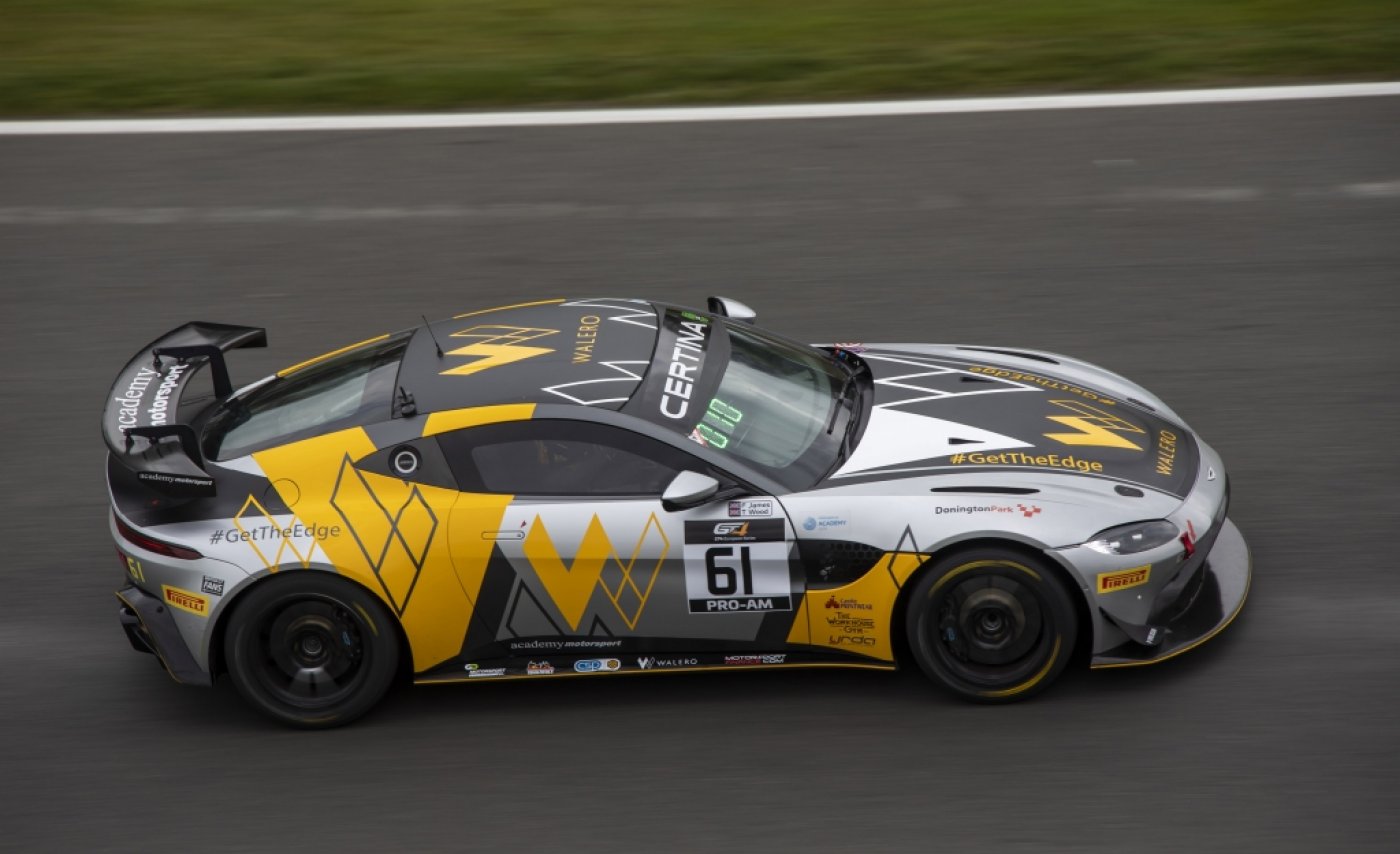 Aston Martin Vantage AMR GT4