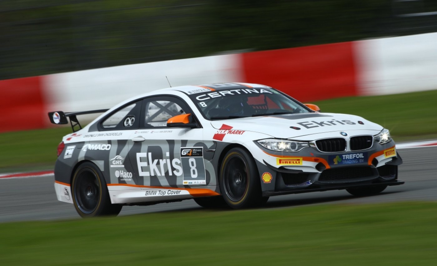 Ekris M4 GT4
