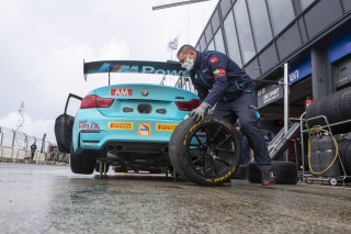 #13 Borusan BMW M4 GT4 Ibrahim Okyay  |  Photo SRO/Chris Schotanus
