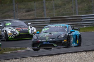 #22 Allied Racing Porsche 718 Cayman GT4 CS MR Jan Kasperlik - Bastian Buus |  Photo SRO/Chris Schotanus