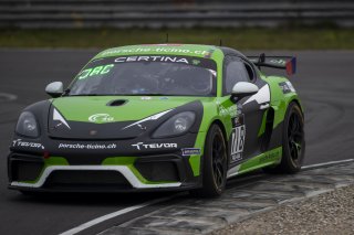 #718 Centri Porsche Ticino Porsche 718 Cayman GT4 CS MR Ivan Jacoma - Joel Camathias |  Photo SRO/Chris Schotanus