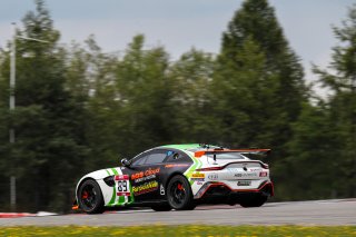 #89 AGS Event Team Racing Motorsport Aston Martin Vantage AMR GT4 Nicolas Gomar - Gilles Vannelet | Photo SRO/Co van der Gragt | SRO Motorsports Group