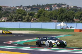 #27 AGS Events Aston Martin Vantage AMR GT4 Theo Nouet - Valentin Hasse Clot  |  Photo SRO/Chris Schotanus