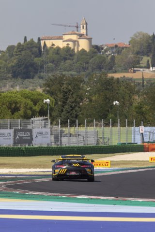 #31 SRT Mercedes AMG GT4 Bob Herber |  Photo SRO/Chris Schotanus