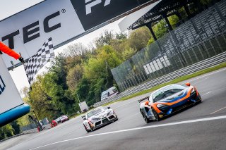 #23 United Autosports GBR McLaren 570S GT4  Bailey Voisin GBR Charlie Fagg GBR Silver Cup, Checkered Flag, GT4, Race 2
 | SRO / Jules Benichou - 21creation