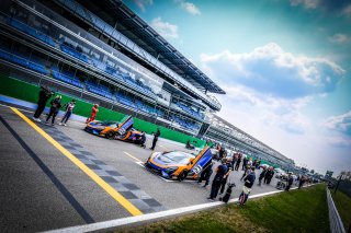 Grid, Race 2
 | SRO / Dirk Bogaerts Photography