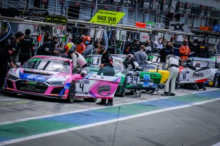 Pitlane, Race 2
 | SRO / Dirk Bogaerts Photography