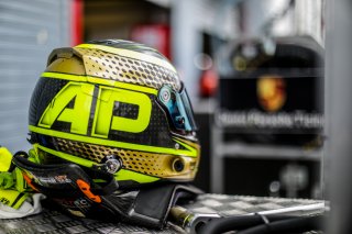 GT4, Official Paid Test Session, Pitlane
 | SRO / Jules Benichou - 21creation