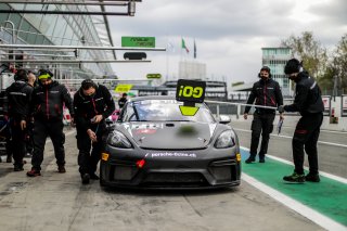 #718 Centri Porsche Ticino CHE Porsche 718 Cayman GT4 CS MR Ivan Jacoma CHE Max Busnelli ITA Pro-Am, GT4, Official Paid Test Session, Pitlane
 | SRO / Jules Benichou - 21creation