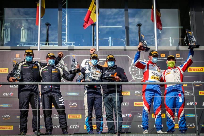 Podium, Race 1
