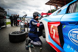 Gridwalk, Race 2
 | SRO / Patrick Hecq Photography