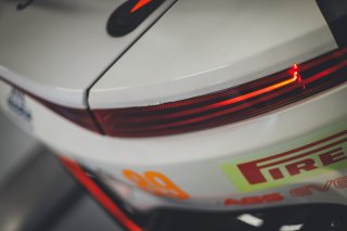 GT4, Scrutineering
 | SRO / TWENTY-ONE CREATION - Jules Benichou