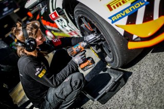 #89 AGS Events FRA Aston Martin AMR Vantage GT4 Nicolas Gomar FRA Eric Herr FRA Am, Free Practice 2, GT4, Pitlane
 | SRO / TWENTY-ONE CREATION - Jules Benichou