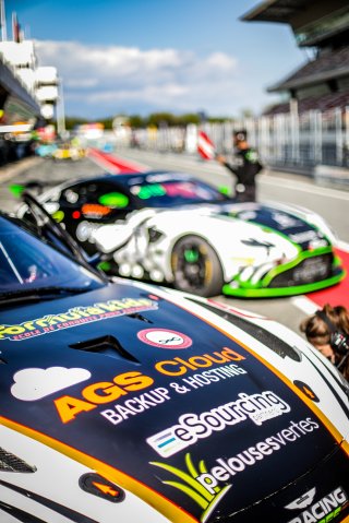 #89 AGS Events FRA Aston Martin AMR Vantage GT4 Nicolas Gomar FRA Eric Herr FRA Am, Free Practice 2, GT4, Pitlane
 | SRO / TWENTY-ONE CREATION - Jules Benichou