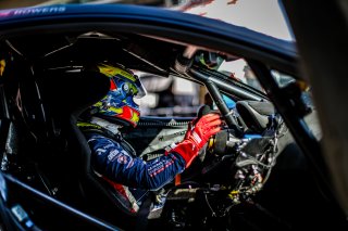 #32 United Autosports GBR McLaren 570S GT4  Gus Bowers GBR Dean Macdonald GBR Silver Cup, Free Practice 2, GT4, Pitlane
 | SRO / TWENTY-ONE CREATION - Jules Benichou