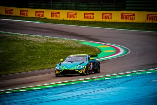 #18 Team Spirit Racing  Aston Martin AMR Vantage GT4 Henrik Lyngbye Pedersen DNK Markus Lungstrass DEU Am, Free Practice 1, GT4
 | SRO / TWENTY-ONE CREATION - Jules Benichou