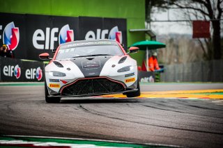 #9 Hella Pagid - racing one Aston Martin AMR Vantage GT4 Christian Gisy DEU Vincent Gisy DEU Pro-Am, Free Practice 2, GT4
 | SRO / TWENTY-ONE CREATION - Jules Benichou