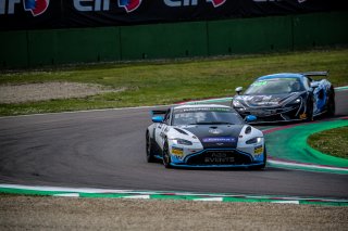 #7 AGS Events Aston Martin AMR Vantage GT4 Andy Noah FRA Hugo Conde FRA Silver Cup, GT4, Qualifying
 | SRO / TWENTY-ONE CREATION - Jules Benichou