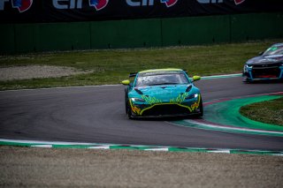 #18 Team Spirit Racing  Aston Martin AMR Vantage GT4 Henrik Lyngbye Pedersen DNK Markus Lungstrass DEU Am, GT4, Qualifying
 | SRO / TWENTY-ONE CREATION - Jules Benichou