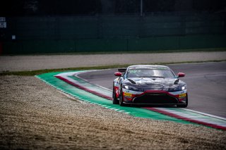 #19 Racing Spirit of Léman Aston Martin AMR Vantage GT4 Akhil Rabindra IND Tom Canning GBR Silver Cup, GT4, Qualifying
 | SRO / TWENTY-ONE CREATION - Jules Benichou