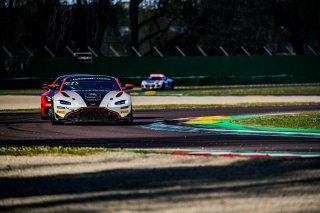 #9 Hella Pagid - racing one Aston Martin AMR Vantage GT4 Christian Gisy DEU Vincent Gisy DEU Pro-Am, GT4, Race 1
 | SRO / TWENTY-ONE CREATION - Jules Benichou