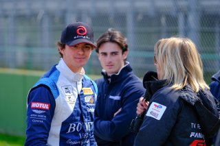Gridwalk, Race 2
 | SRO / Dirk Bogaerts Photography