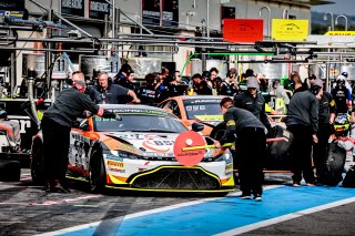 Free Practice 2, Pitlane
 | SRO / Patrick Hecq Photography