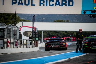 #9 Hella Pagid - racing one Aston Martin AMR Vantage GT4 Hella Pagid - racing one DEU Ralf Kelleners DEU Christian Gisy DEU Pro-Am, GT4, Pitlane, Qualifying
 | SRO / TWENTY-ONE CREATION - Jules Benichou