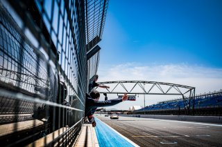 Race 2
 | SRO / TWENTY-ONE CREATION - Jules Benichou