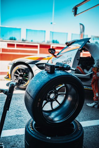 #24 Prosport Racing Aston Martin AMR Vantage GT4 Mike David Ortmann Hugo Sasse Silver Cup, GT4 European Series, Paid Test Session, Pitlane
 | SRO / TWENTY-ONE CREATION - Jules Benichou