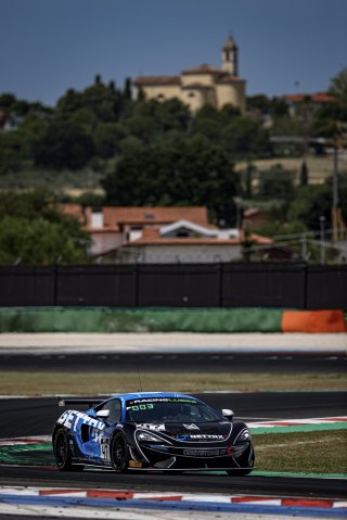 #47 Greystone GT McLaren 570S GT4 Adam Carroll Timothy Whale Pro-Am, Free Practice 1
 | SRO / Kevin Pecks