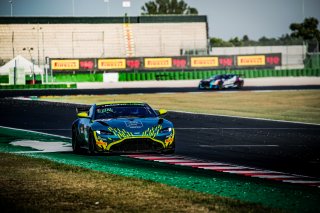 #18 Team Spirit Racing  Aston Martin AMR Vantage GT4 Markus Lungstrass Henrik Lyngbye Pedersen Am, Free Practice 2, GT4 European Series
 | SRO / TWENTY-ONE CREATION - Jules Benichou