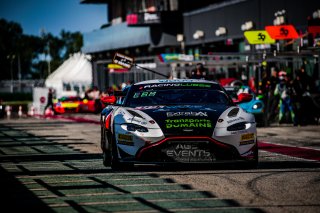 #89 AGS Events Aston Martin AMR Vantage GT4 Wilfried Cazalbon Julien Lambert Am, GT4 European Series, Pitlane, Race 1
 | SRO / TWENTY-ONE CREATION - Jules Benichou