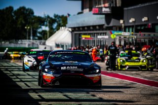 #19 Racing Spirit of Léman Aston Martin AMR Vantage GT4 Tom Canning Akhil Rabindra Silver Cup, GT4 European Series, Pitlane, Race 1
 | SRO / TWENTY-ONE CREATION - Jules Benichou