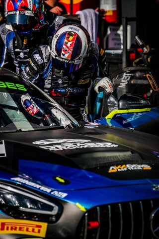 #81 AKKODIS ASP Mercedes AMG GT4 Simon Gachet Eric Debard Pro-Am, GT4 European Series, Pitlane, Race 1
 | SRO / TWENTY-ONE CREATION - Jules Benichou