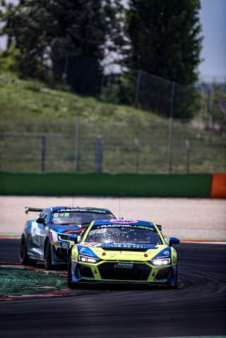 #69 Team Fullmotorsport Audi R8 LMS GT4 Michael Blanchemain Christophe Hamon Am, Race 2
 | SRO / Kevin Pecks