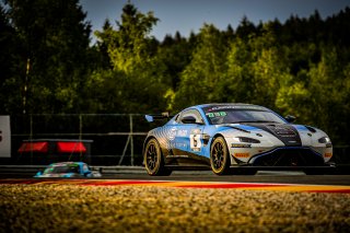 #6 Hella Pagid - racing one Aston Martin AMR Vantage GT4 Vincent Gisy Moritz Gisy Silver Cup, Free Practice 2, GT4 - European Series
 | SRO / TWENTY-ONE CREATION - Jules Benichou