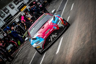 #58 Mirage Racing Ruben del Sarte Paul-Aurel Konig Aston Martin AMR Vantage GT4 Silver Cup, GT4, Pitlane, Race 1
 | SRO / TWENTY-ONE CREATION - Jules Benichou