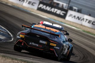 #5 Team Spirit Racing  Nico Hantke William Tregutha Aston Martin AMR Vantage GT4 Silver Cup, Race 2
 | SRO / Kevin Pecks