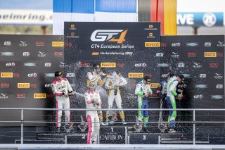 Race 2
 | SRO / Kevin Pecks