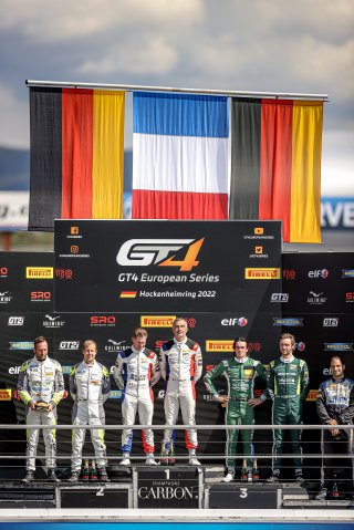 Race 2
 | SRO / Kevin Pecks