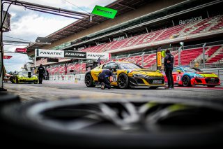 #14 Sainteloc Racing - Roee Meyuhas - Erwan Bastard - Audi R8 LMS GT4 - Silver Cup, GT4, Paid Test Session
 | SRO / TWENTY-ONE CREATION - Jules Benichou