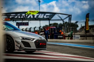 Pitlane, Race 1
 | © SRO - TWENTY-ONE CREATION | Jules Benichou