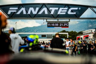 Grid Walk, Race 2
 | © SRO - TWENTY-ONE CREATION | Jules Benichou