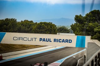 Race 2
 | © SRO - TWENTY-ONE CREATION | Jules Benichou